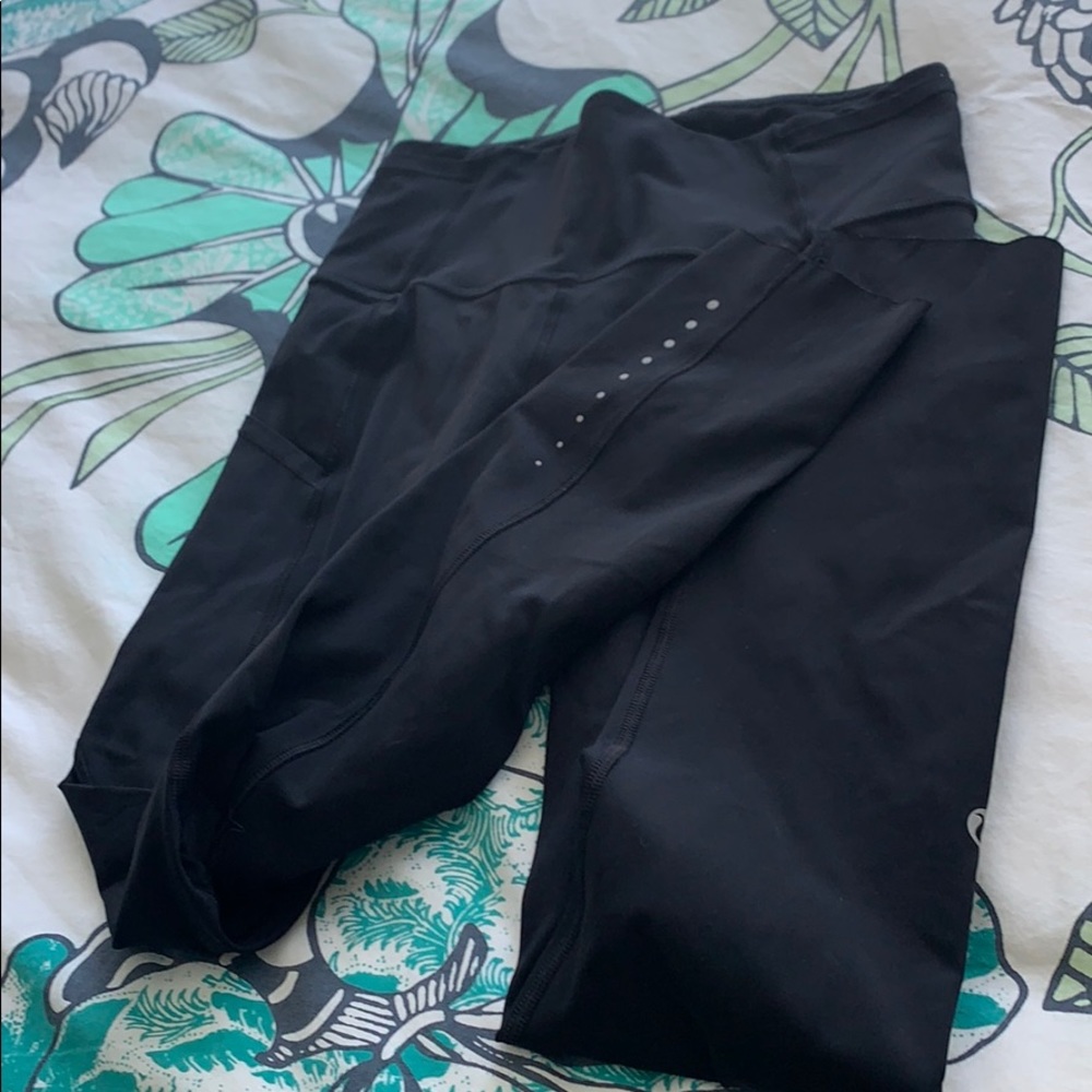 Lululemon leggings tight